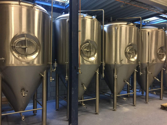 Pub / Beer Bar Large Home Brewing Systems Beer Fermentation Tank Jacketed Conical