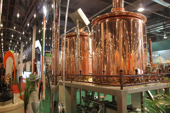 Semi Auto Steam Copper Brewing Equipment , 500L Microbrewery Machine