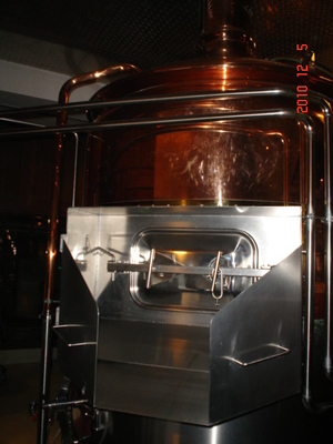 Semi Auto Steam Copper Brewing Equipment , 500L Microbrewery Machine