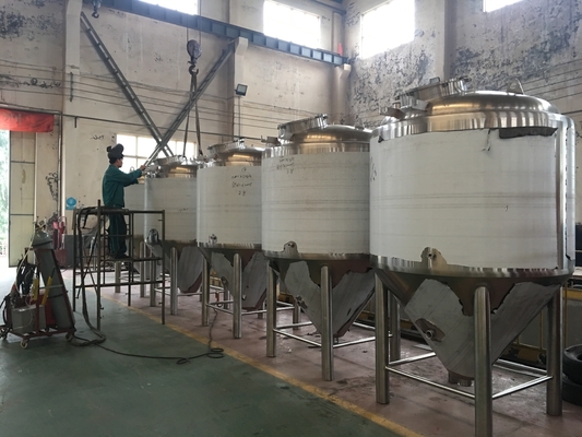5000L Large Scale Beer Brewing Equipment Vertical Type Polished Surface