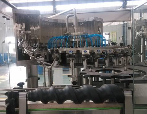 Big Capacity Automatic Beer Bottling Equipment 3 In 1  5000 Bph - 6000 Bph