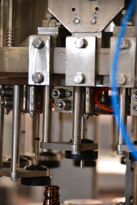 Beer / Beverage Glass Bottle Filling Machine , Automated Bottling Equipment