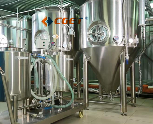 SUS 304 Craft Beer Brewing Equipment 2000L Brewing System With ISO CE Certificated